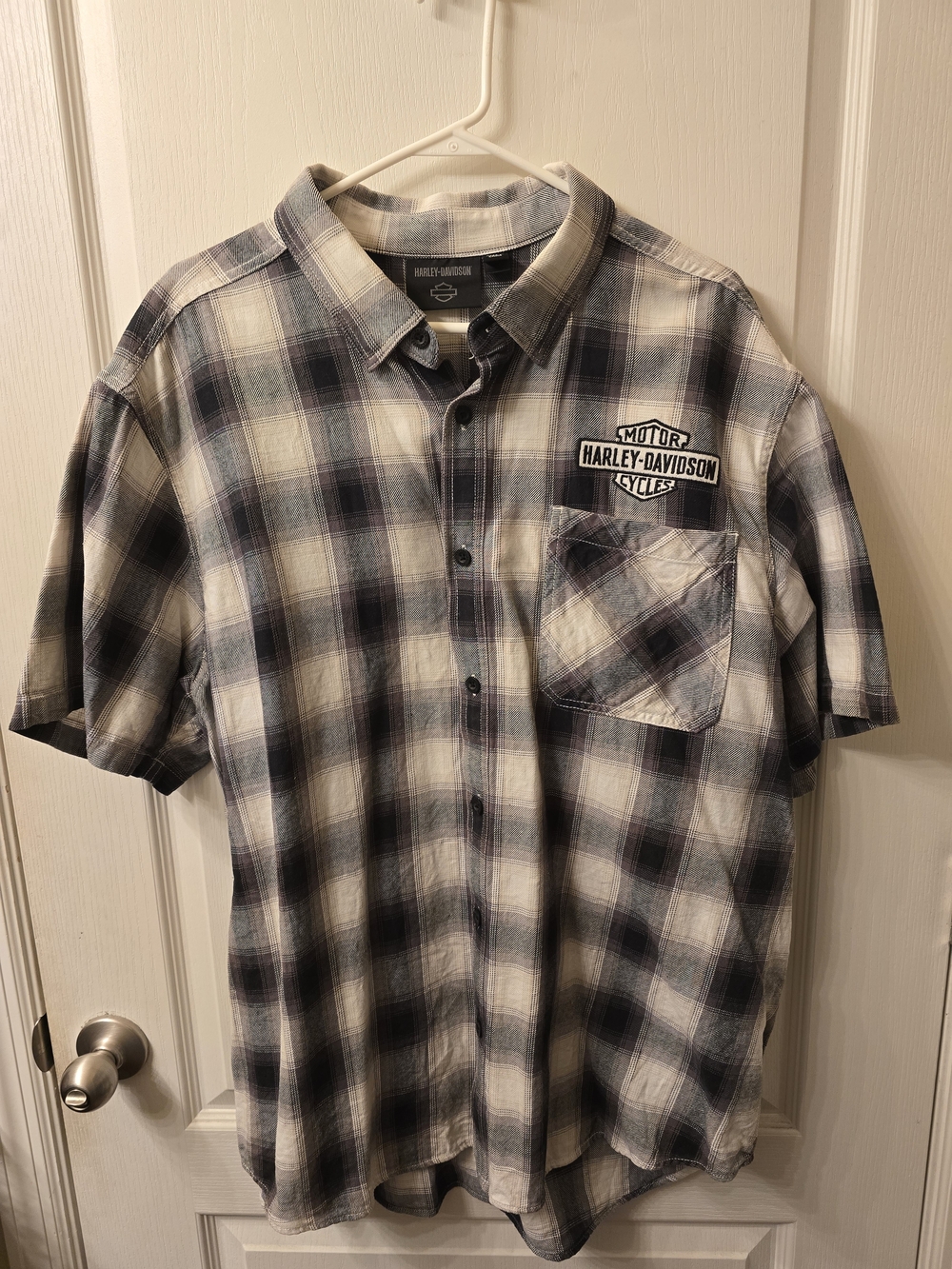 Harley-Davidson Men's Plaid Short Sleeve Button-Up Shirt in Gray and Black